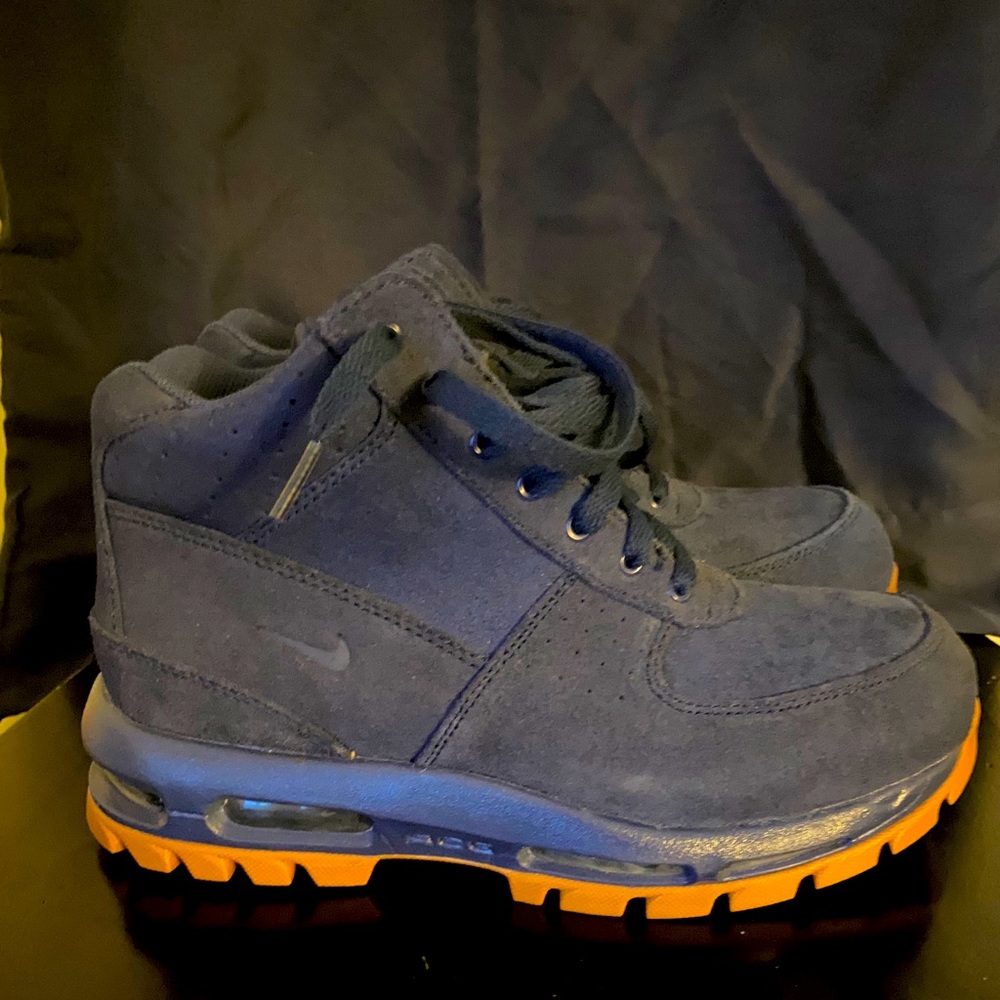 Nike boots